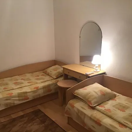 Aurora 4*